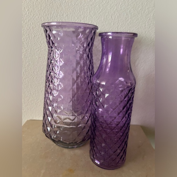 Vintage, Paula Lavender purple, textured vase. 9” - Picture 9 of 14